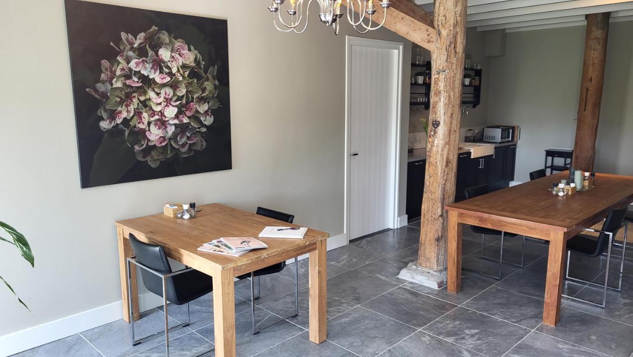 Bed and Breakfast The Barnyard Balinge Екстер'єр фото