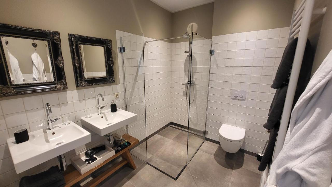 Bed and Breakfast The Barnyard Balinge Екстер'єр фото