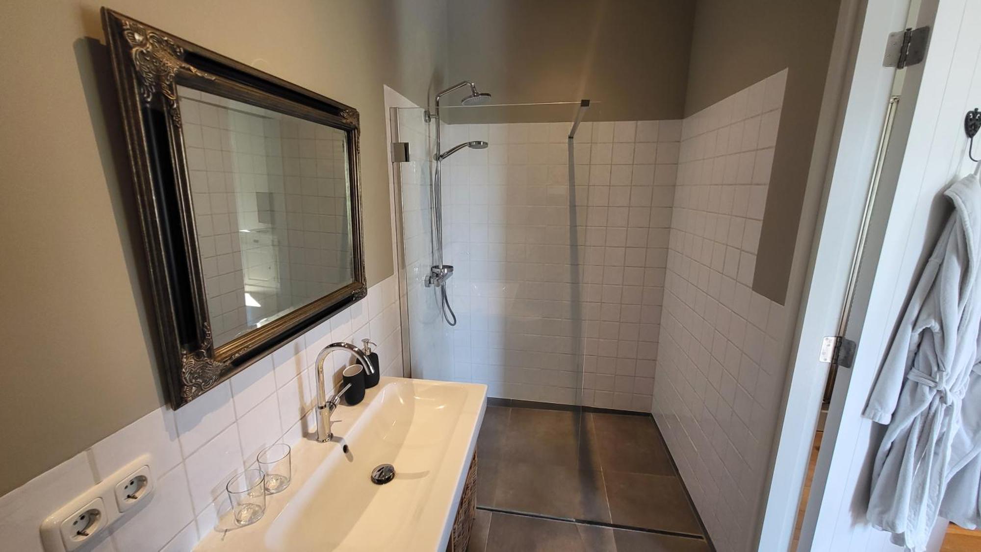 Bed and Breakfast The Barnyard Balinge Екстер'єр фото